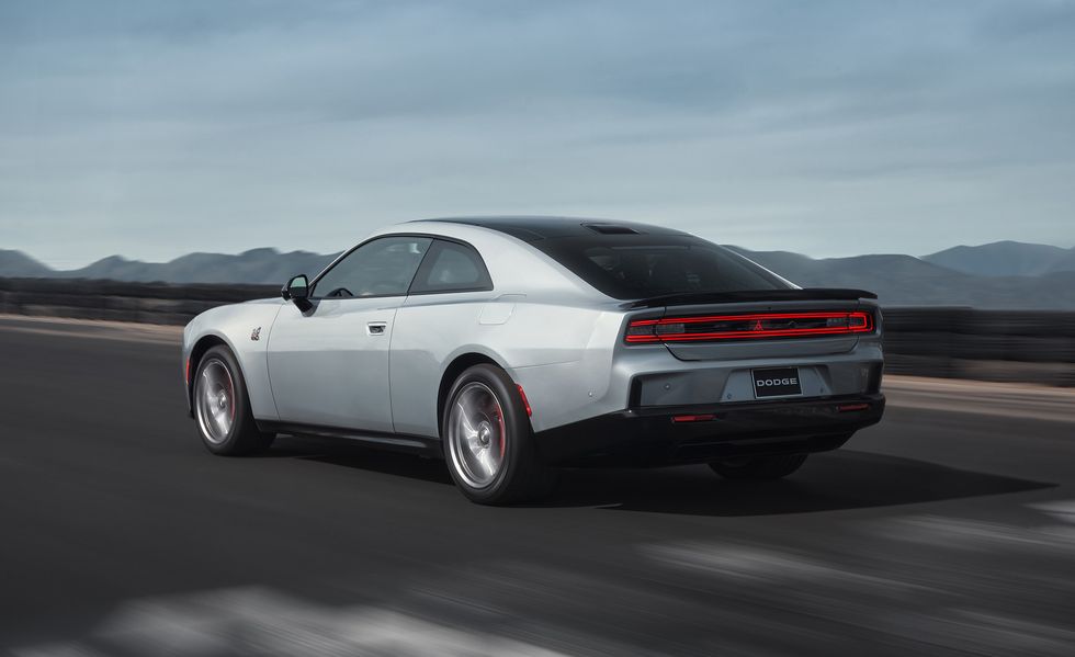 New Dodge Charger 6-Pack | Performance Specs & More