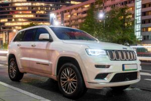 grand cherokee vs 4runner