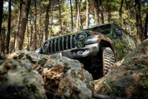 off-roading in jeep